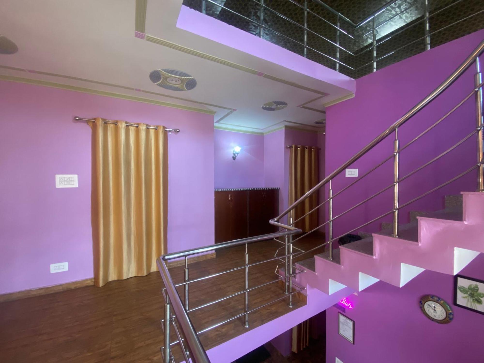 Penthouse Villa Srīnagar Eksteriør billede